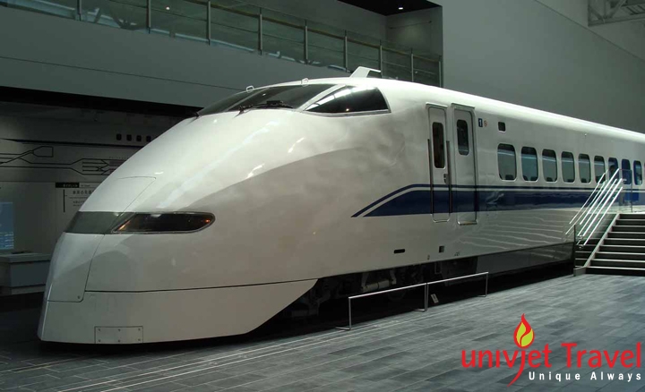 Shinkansen Series 300 Class323
